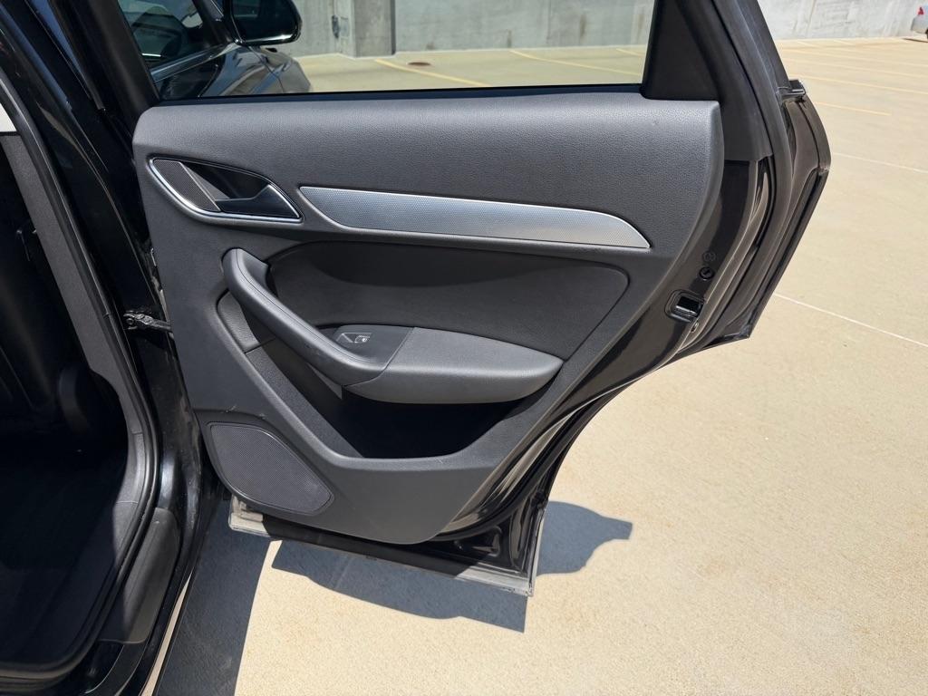 Audi Q3 2.0T quattro Premium Plus 2016