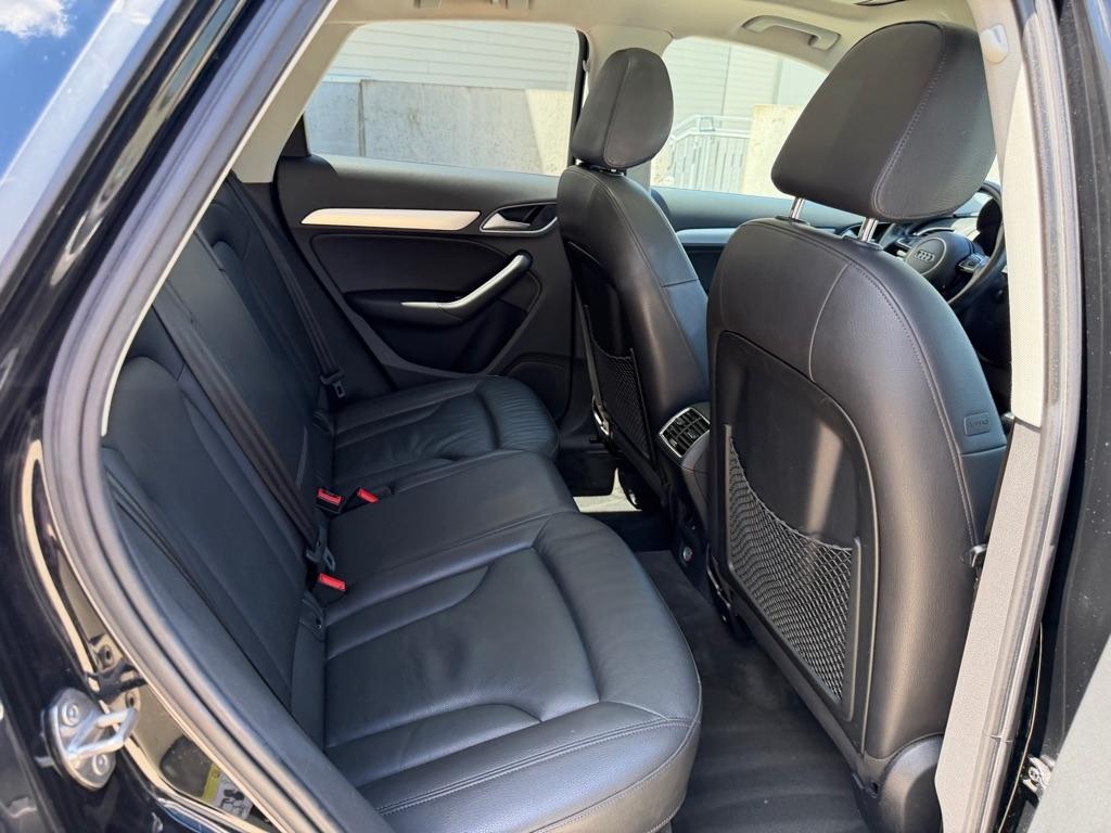 Audi Q3 2.0T quattro Premium Plus 2016