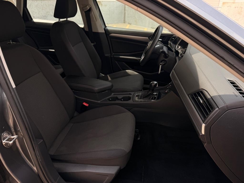 Volkswagen Jetta 1.4T S 8A 2019