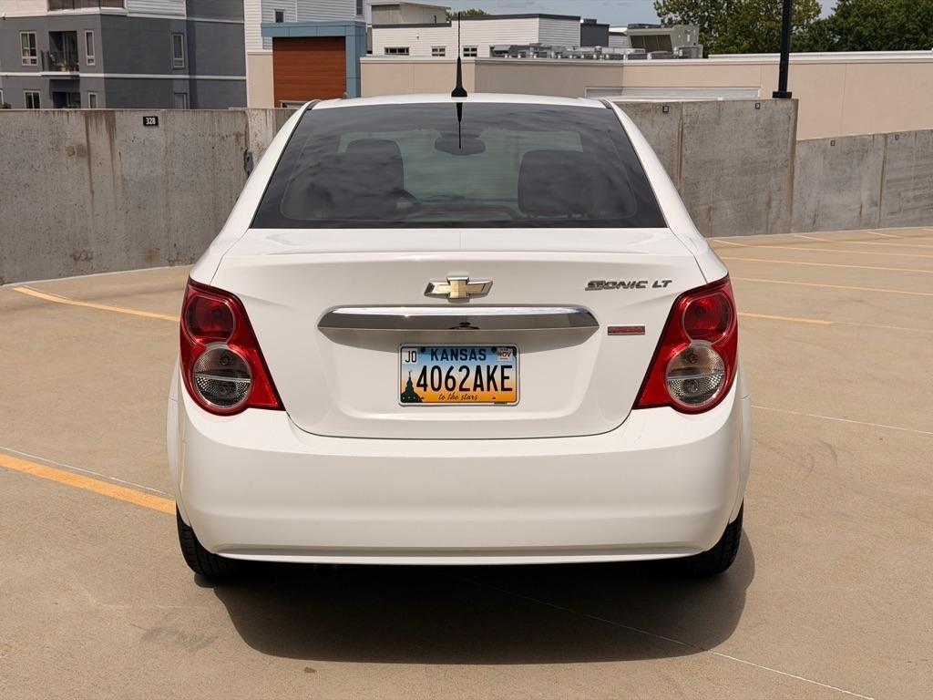 Chevrolet Sonic LT Manual Sedan 2013