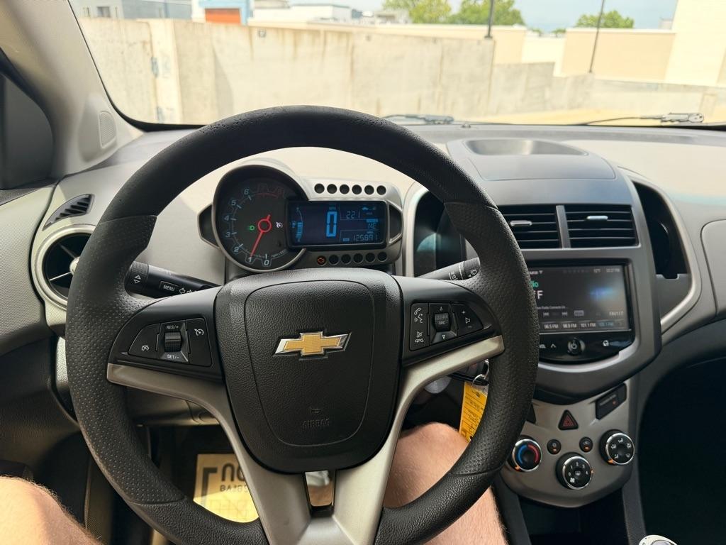 Chevrolet Sonic LT Manual Sedan 2013