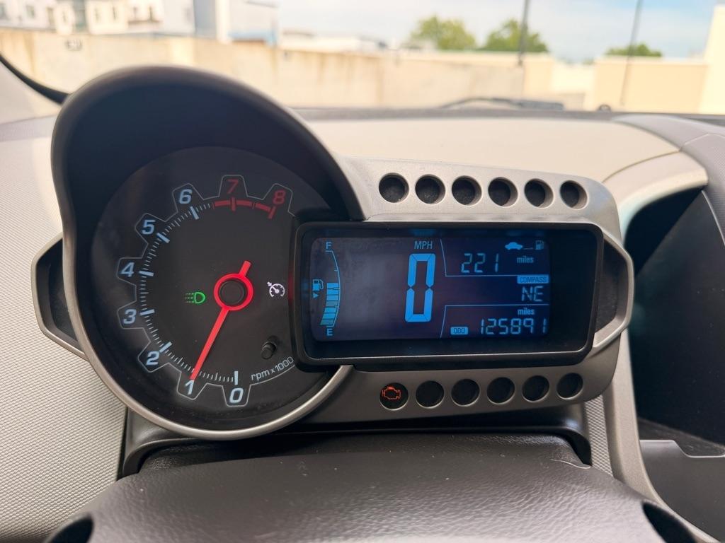 Chevrolet Sonic LT Manual Sedan 2013