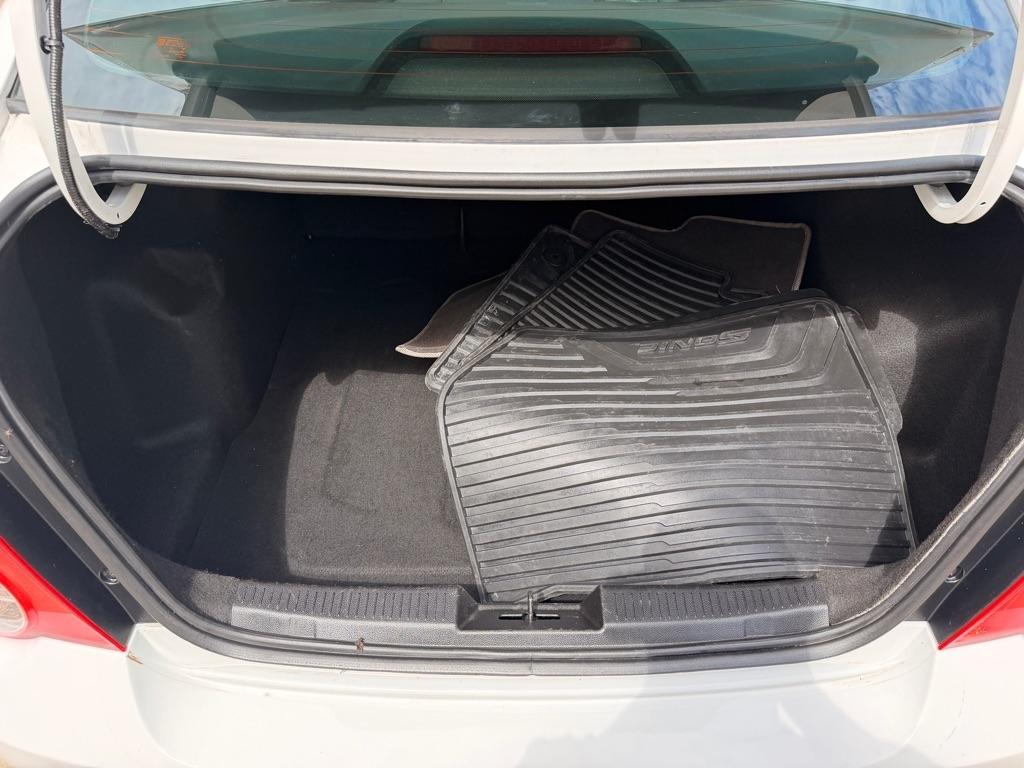 Chevrolet Sonic LT Manual Sedan 2013