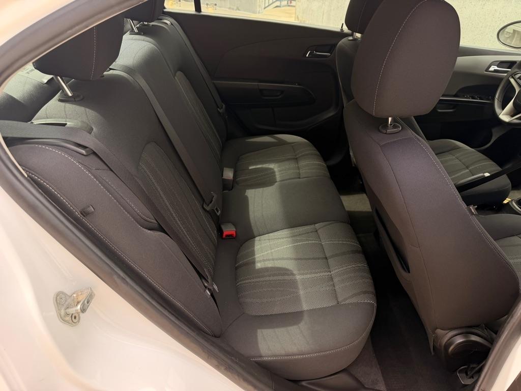 Chevrolet Sonic LT Manual Sedan 2013