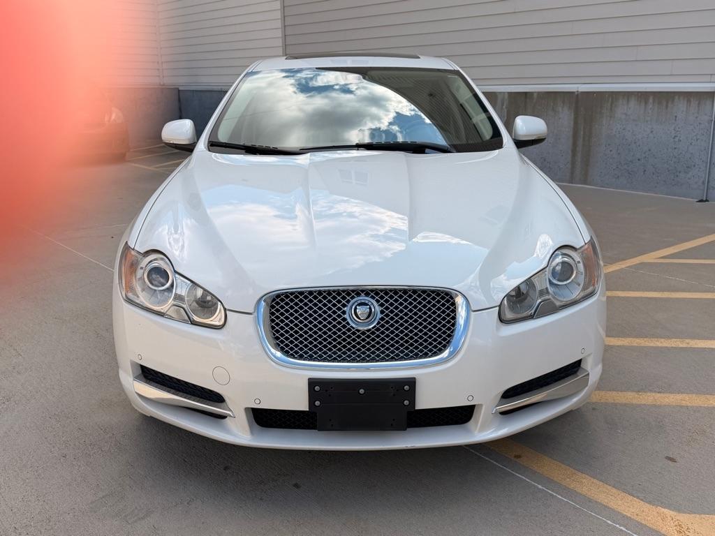 Jaguar XF-Series Premium Luxury 2010