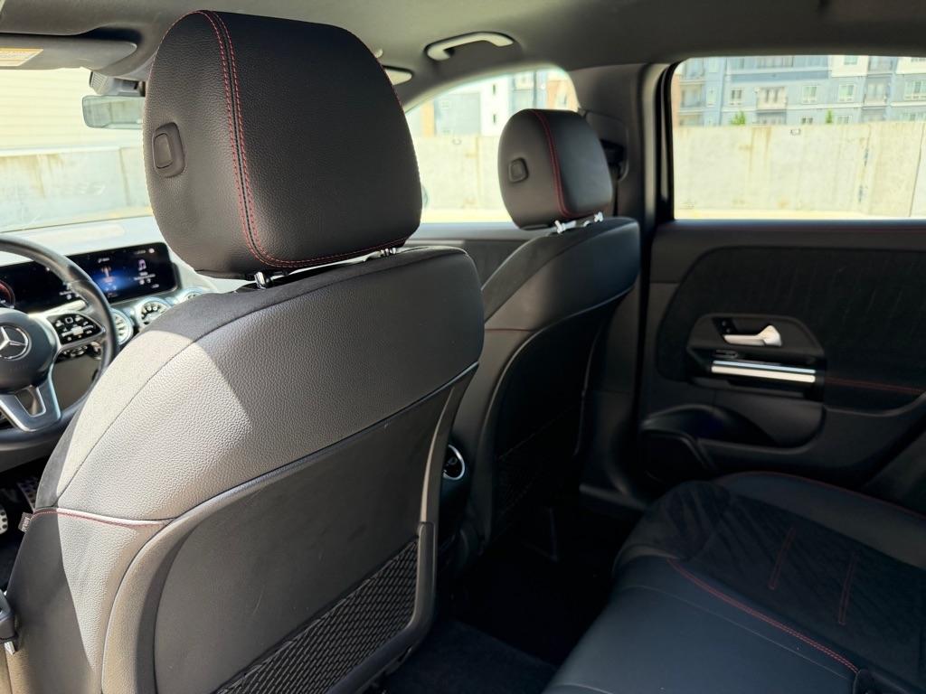 Mercedes-Benz GLA-Class GLA250 4MATIC 2023