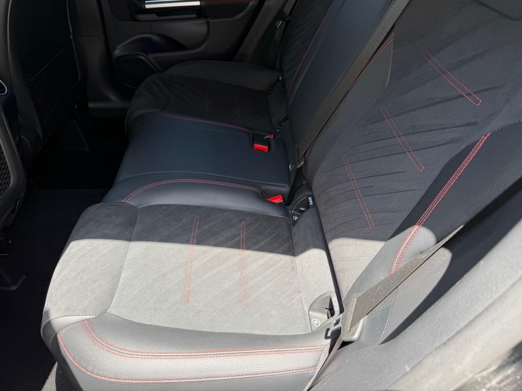 Mercedes-Benz GLA-Class GLA250 4MATIC 2023
