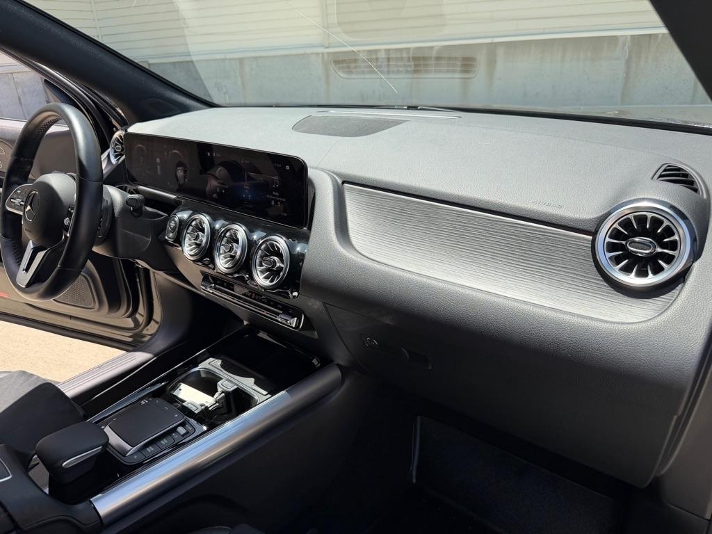 Mercedes-Benz GLA-Class GLA250 4MATIC 2023