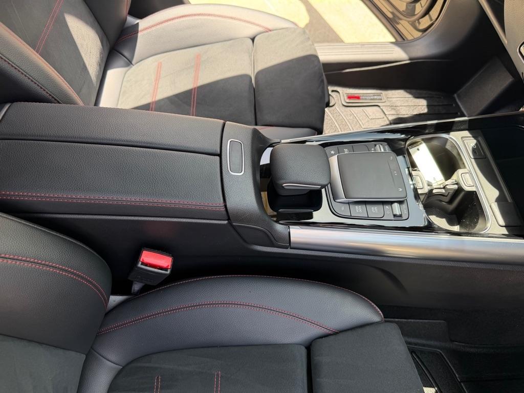 Mercedes-Benz GLA-Class GLA250 4MATIC 2023