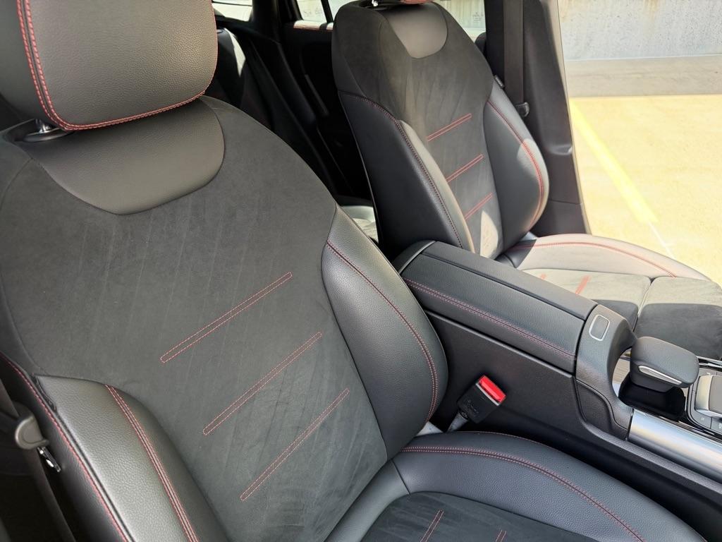 Mercedes-Benz GLA-Class GLA250 4MATIC 2023