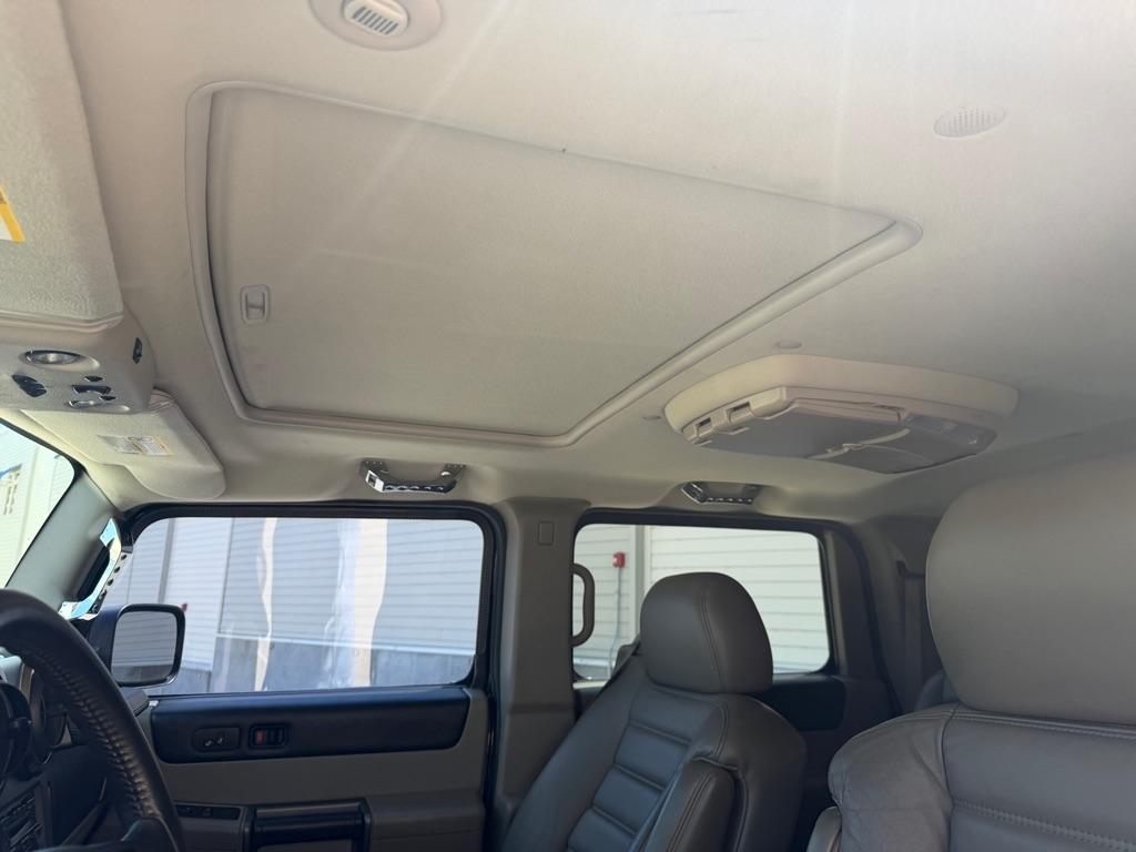 HUMMER H2 Sport Utility 2004