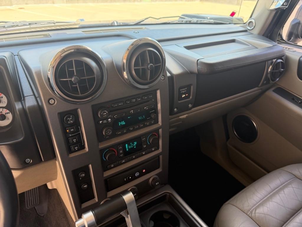 HUMMER H2 Sport Utility 2004