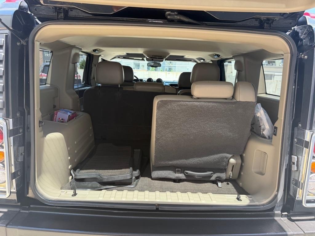 HUMMER H2 Sport Utility 2004