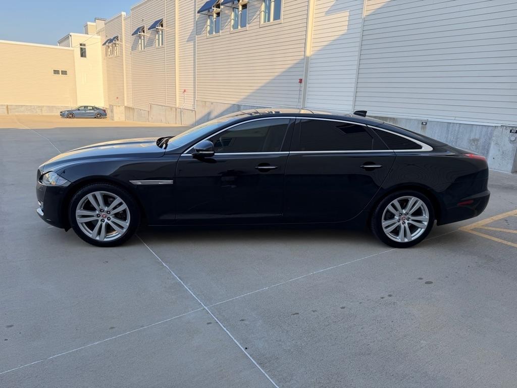 Jaguar XJ-Series XJL Portfolio 2018