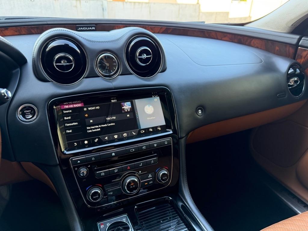 Jaguar XJ-Series XJL Portfolio 2018