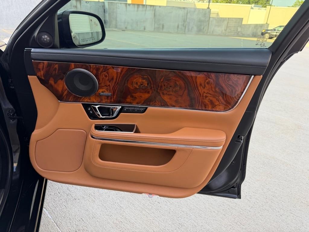 Jaguar XJ-Series XJL Portfolio 2018