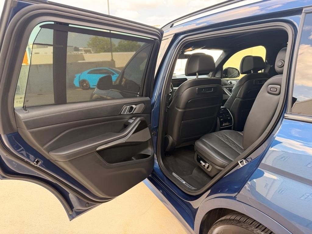 BMW X7  2020