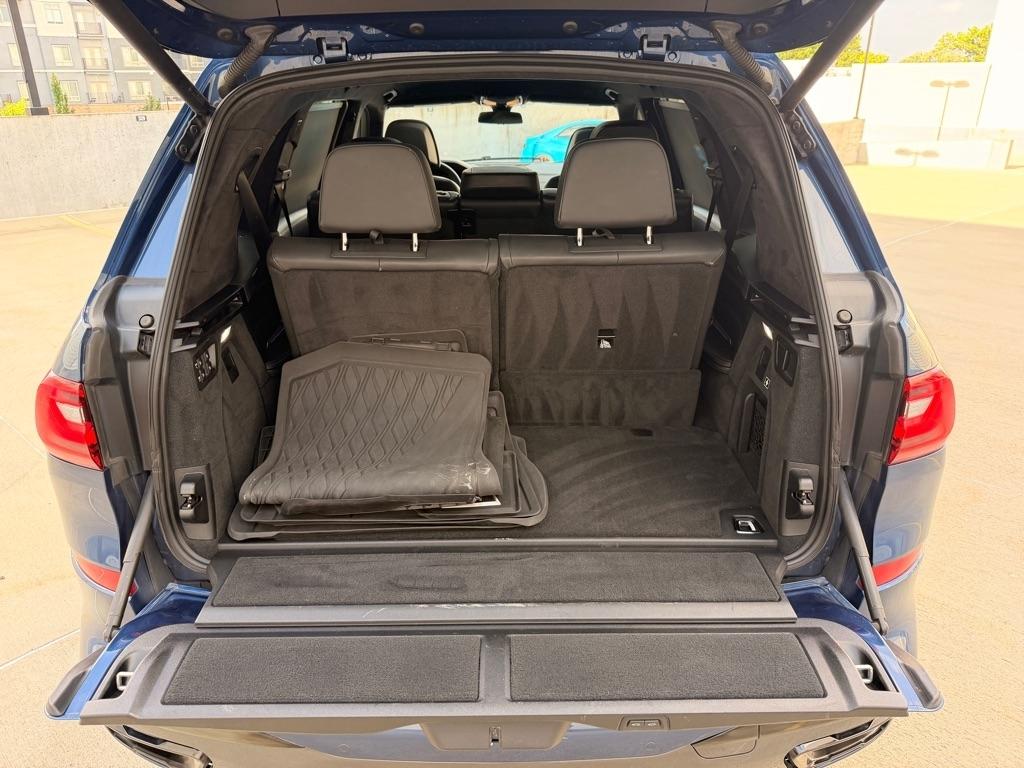 BMW X7  2020