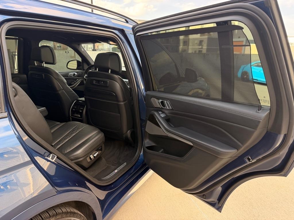 BMW X7  2020