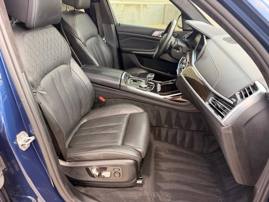 BMW X7  2020