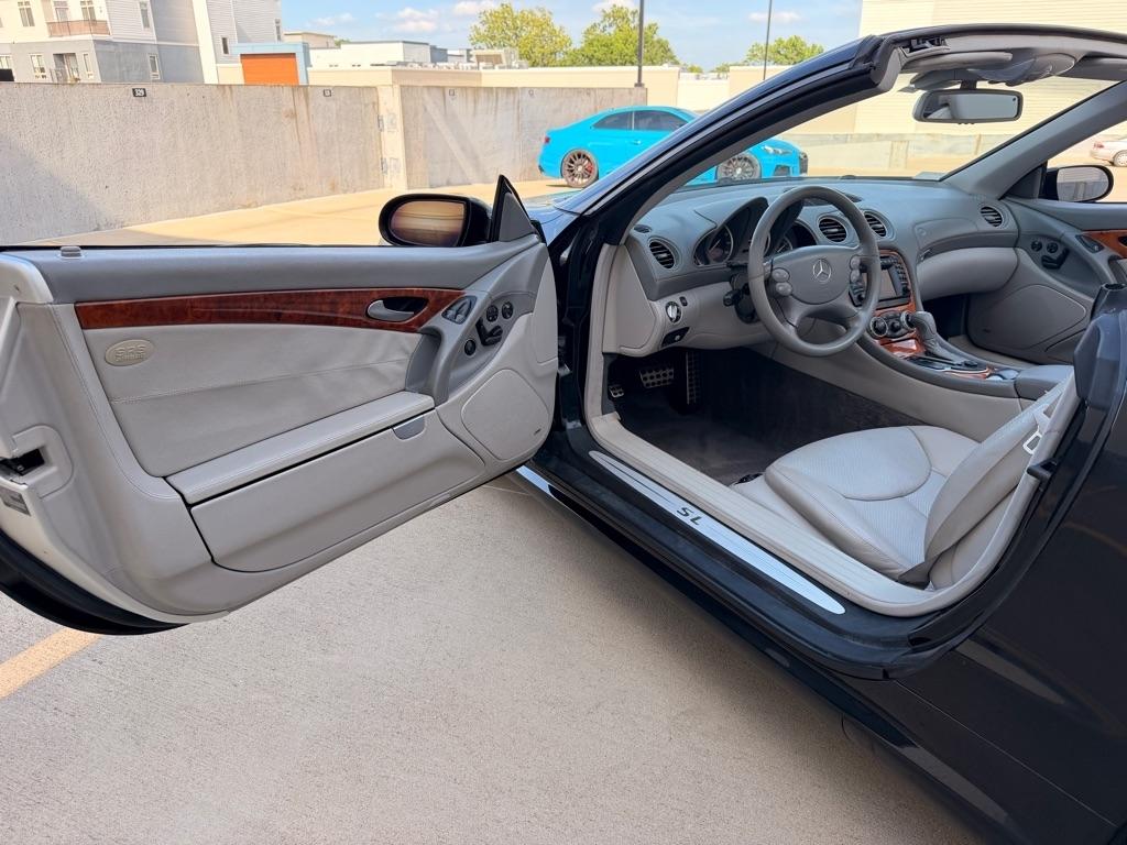 Mercedes-Benz SL-Class SL500 2004