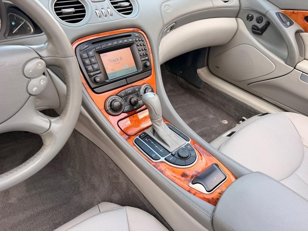 Mercedes-Benz SL-Class SL500 2004