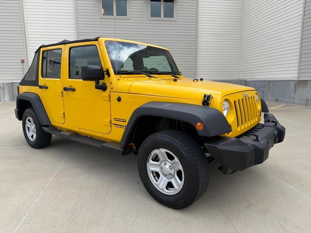 Jeep Wrangler Unlimited Sport 4WD 2011