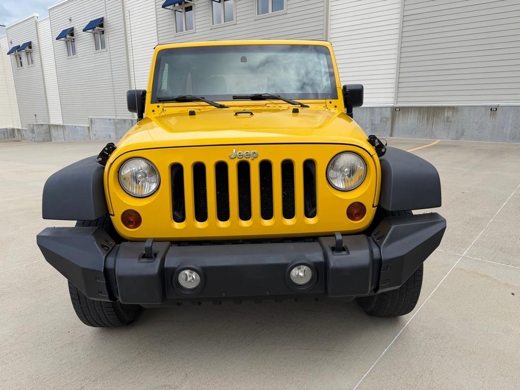 Jeep Wrangler Unlimited Sport 4WD 2011