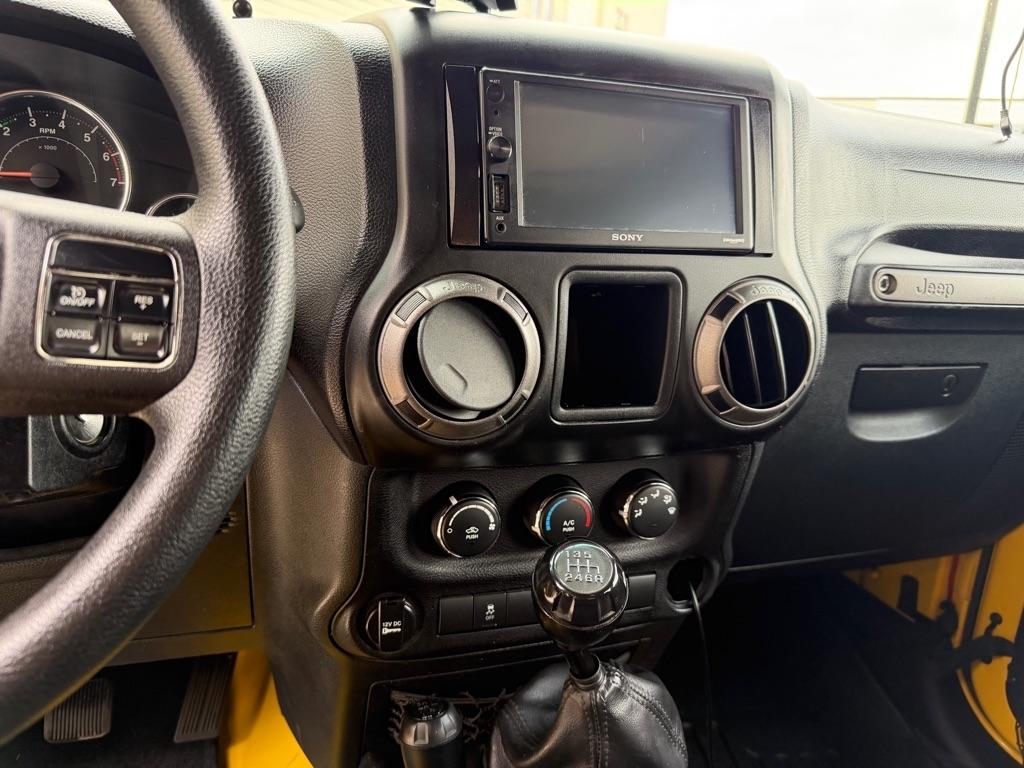 Jeep Wrangler Unlimited Sport 4WD 2011