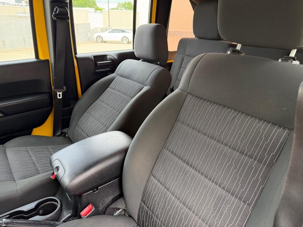 Jeep Wrangler Unlimited Sport 4WD 2011