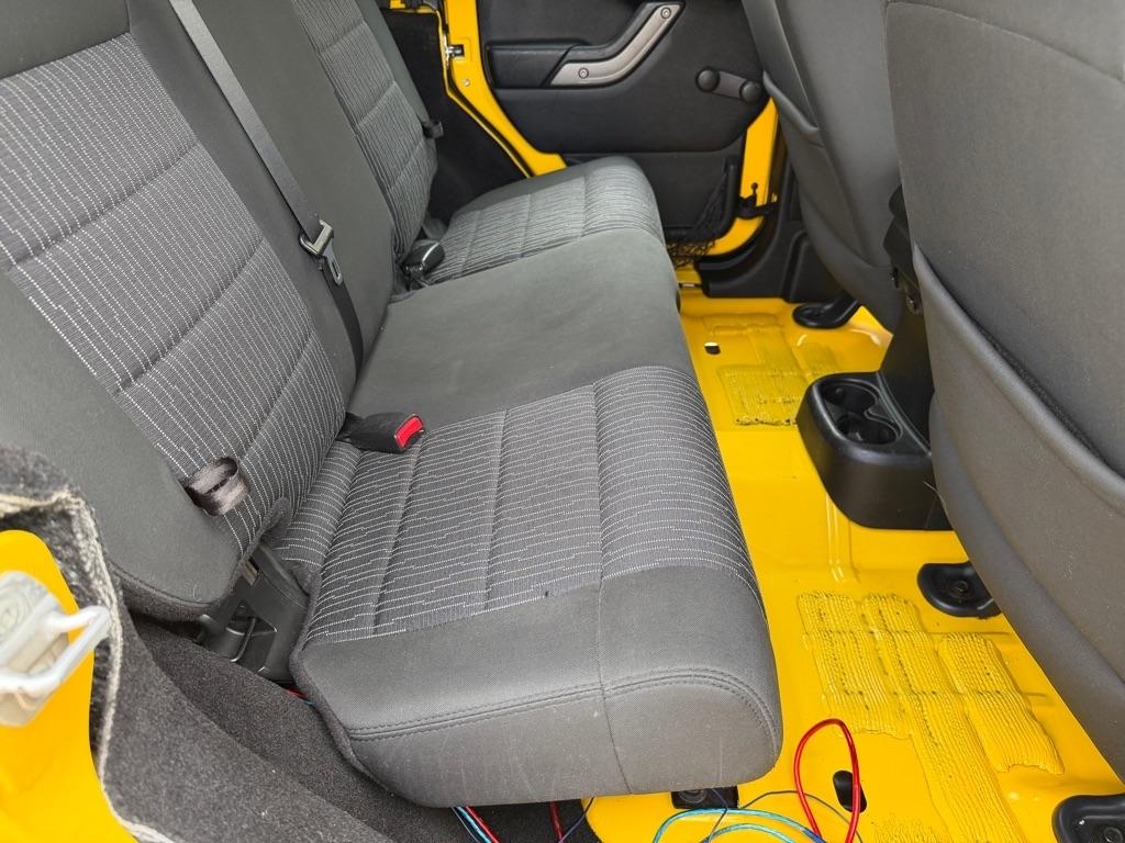 Jeep Wrangler Unlimited Sport 4WD 2011