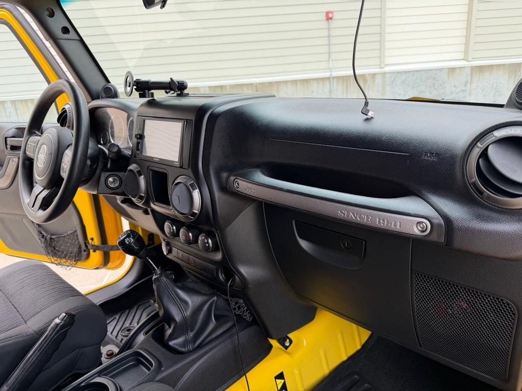 Jeep Wrangler Unlimited Sport 4WD 2011