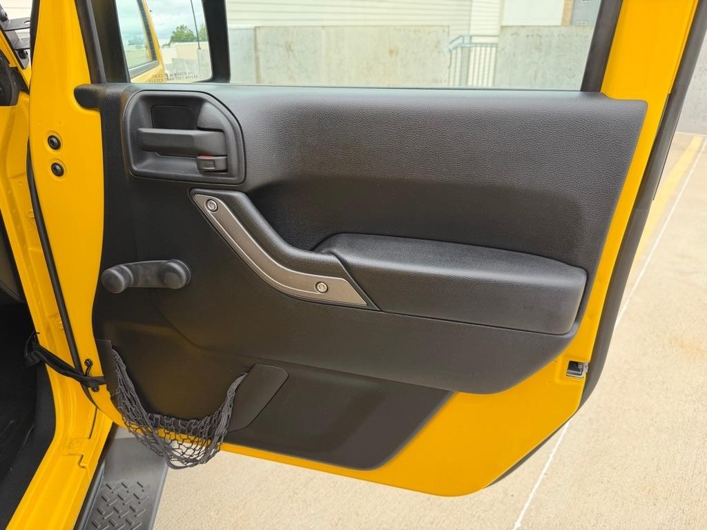 Jeep Wrangler Unlimited Sport 4WD 2011