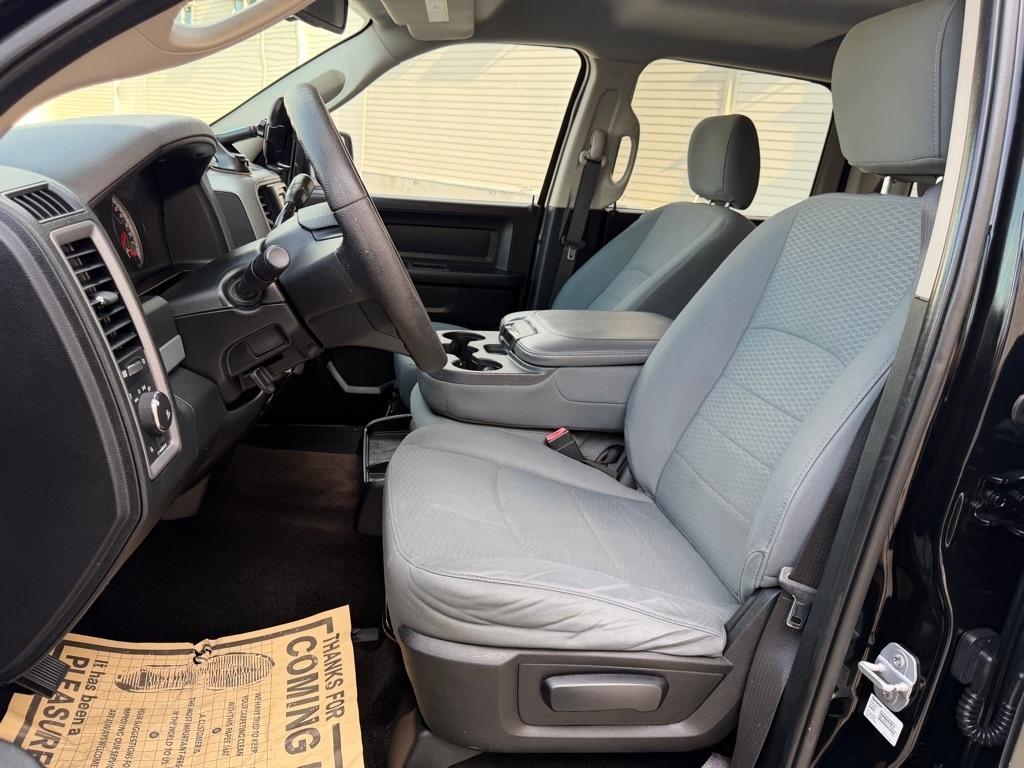 RAM 1500 Tradesman Crew Cab SWB 4WD 2014