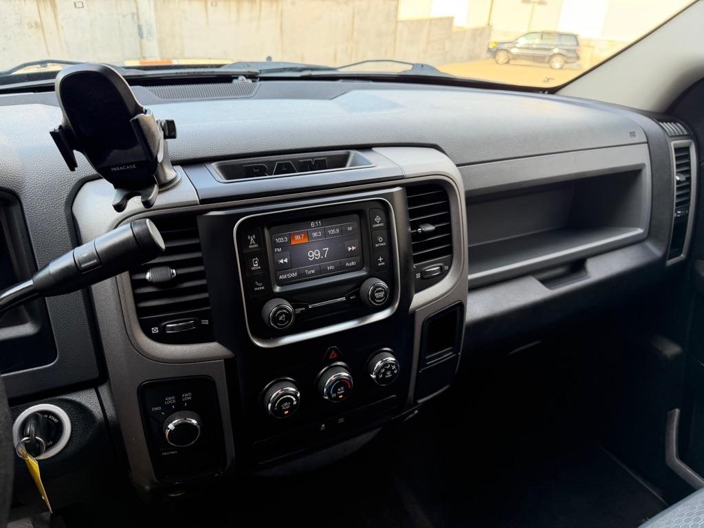 RAM 1500 Tradesman Crew Cab SWB 4WD 2014
