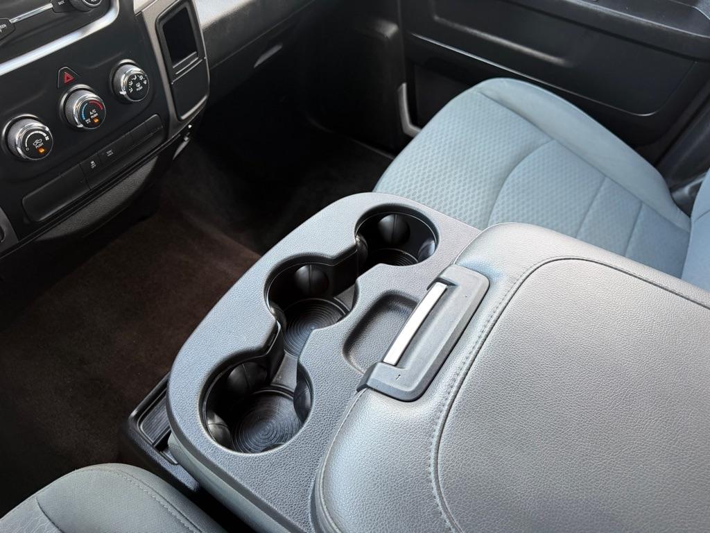 RAM 1500 Tradesman Crew Cab SWB 4WD 2014