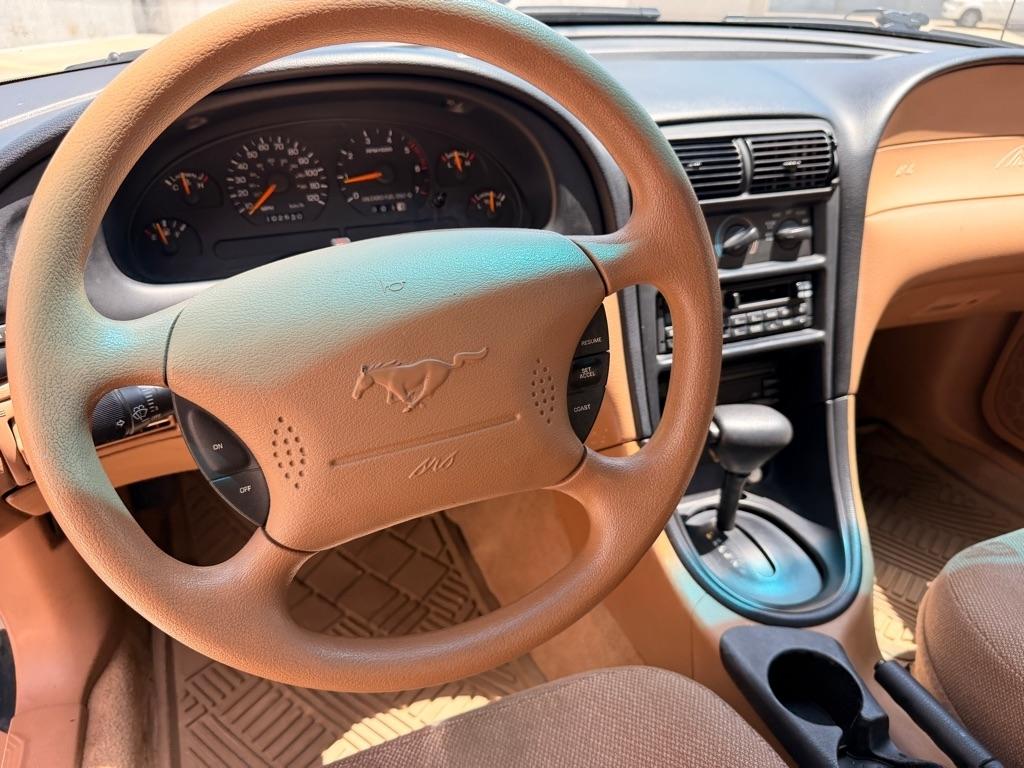 Ford Mustang Convertible 1998