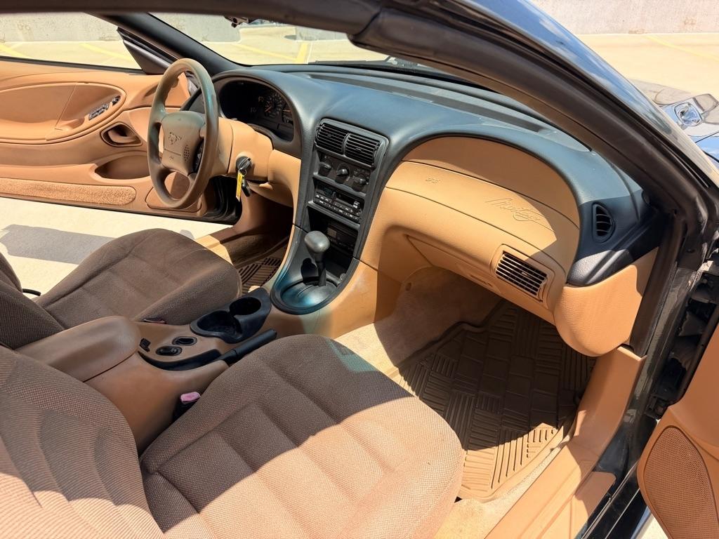 Ford Mustang Convertible 1998