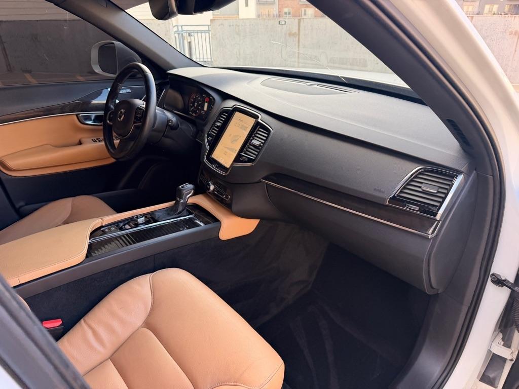 Volvo XC90 T6 Momentum AWD 2018