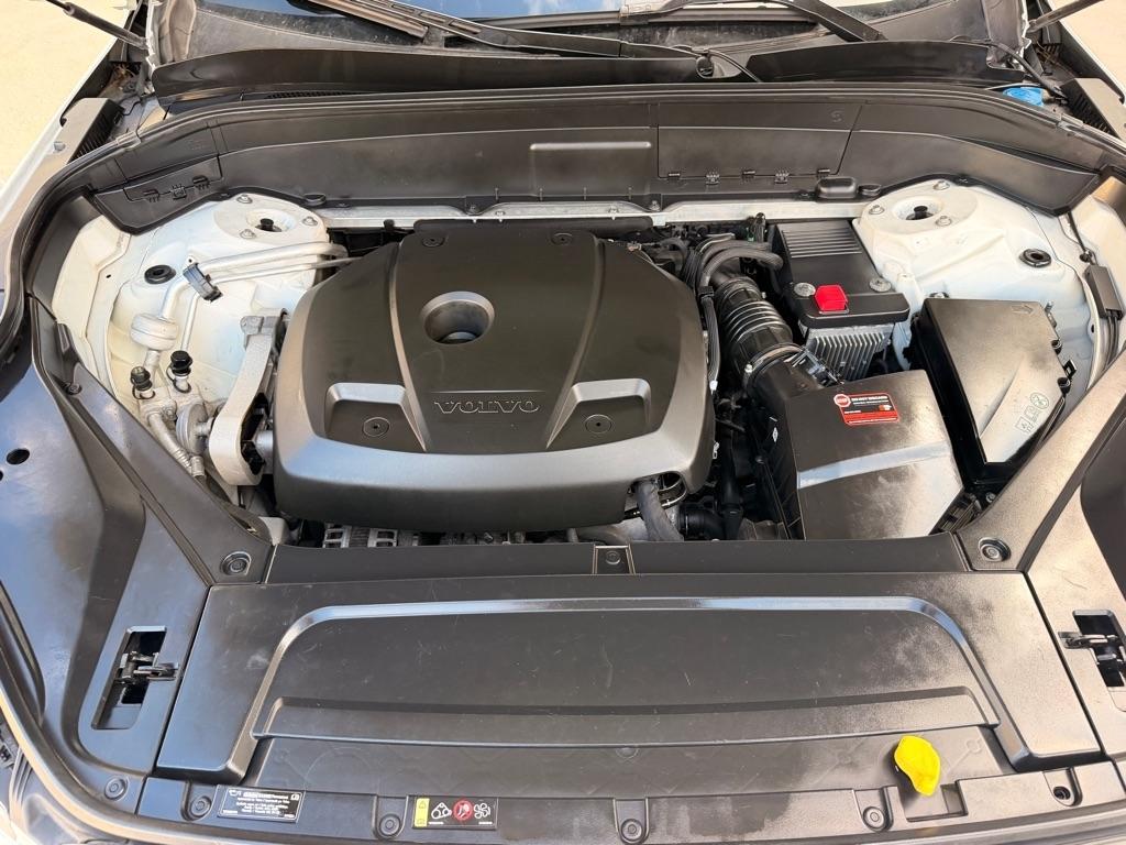 Volvo XC90 T6 Momentum AWD 2018