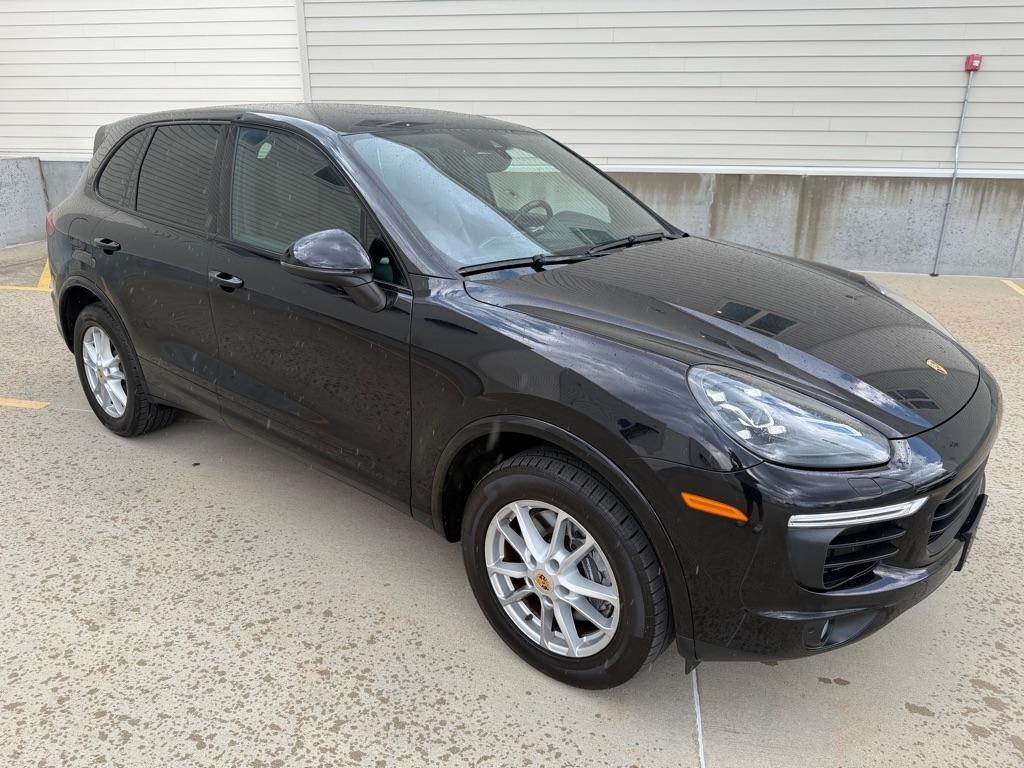 2017 Porsche Cayenne Base