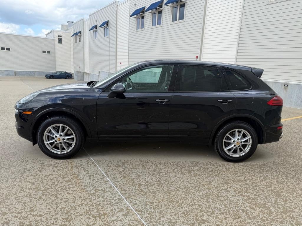 Porsche Cayenne Base 2017