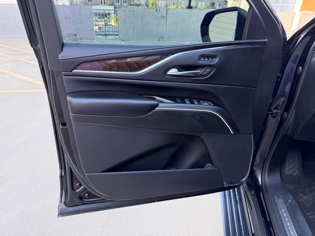 Cadillac Escalade ESV Sport Platinum AWD 2023