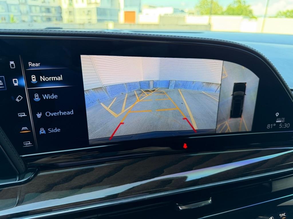 Cadillac Escalade ESV Sport Platinum AWD 2023