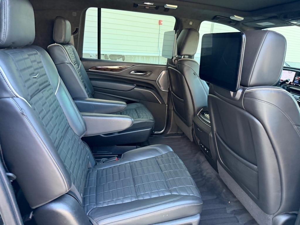 Cadillac Escalade ESV Sport Platinum AWD 2023