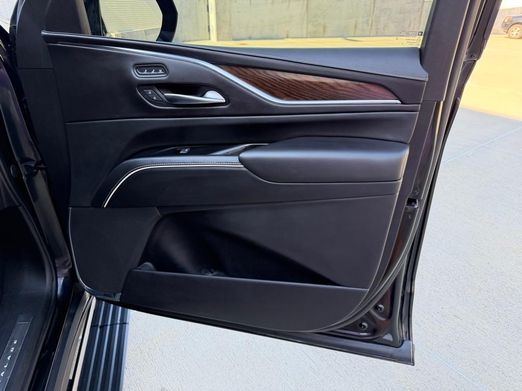Cadillac Escalade ESV Sport Platinum AWD 2023