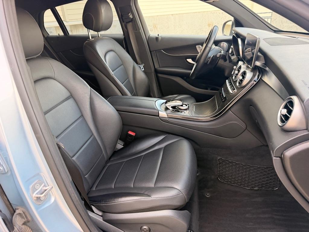 Mercedes-Benz GLC-Class GLC300 4MATIC 2018