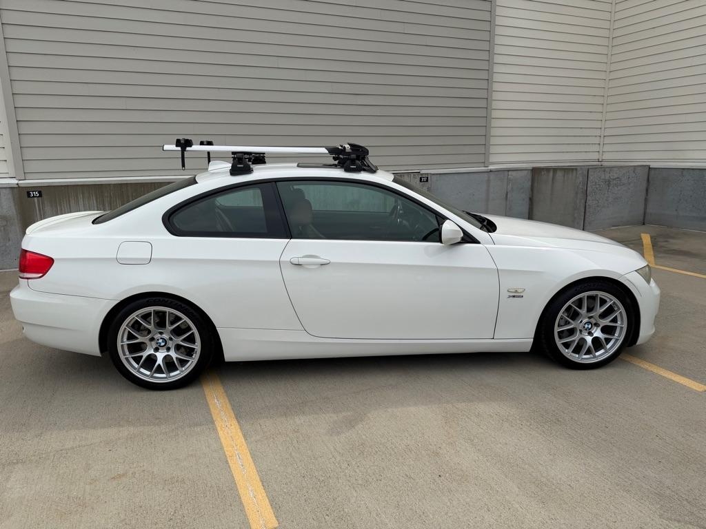 BMW 3-Series 335i xDrive Coupe 2010
