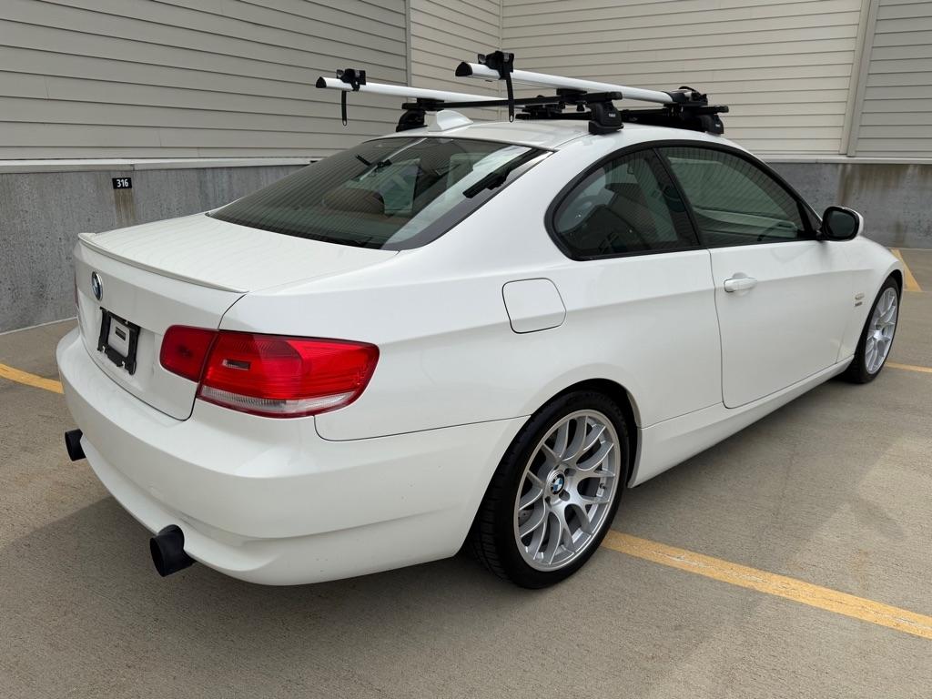 BMW 3-Series 335i xDrive Coupe 2010