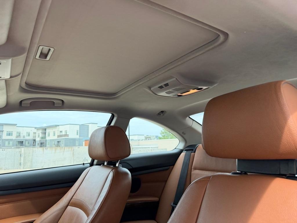 BMW 3-Series 335i xDrive Coupe 2010